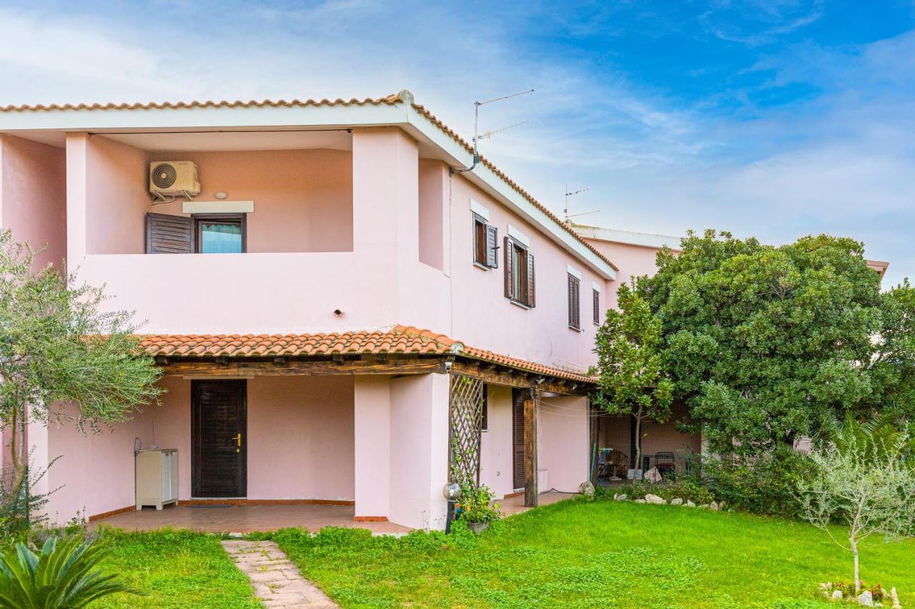 Trilocale A 200 Mt Dal Centro Apartment San Teodoro  Exterior photo